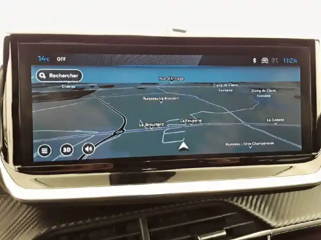 Peugeot 2008 hybrid 145 e-dcs6 — photo 32