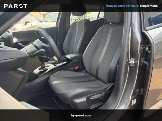 Peugeot 2008 1.2 puretech 100ch s&amp;s allure pack — photo 10