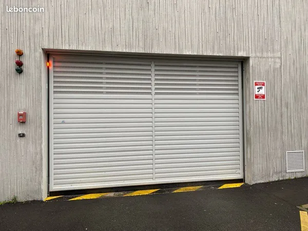 Location place de parking sécurisée proche gare RER Noisiel 77186