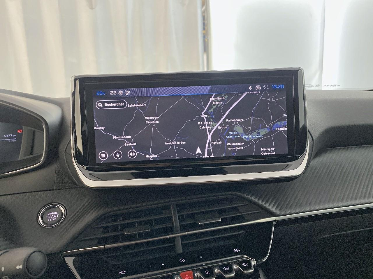Peugeot 2008 hybrid 145 ch e-dcs6 allure — photo 14