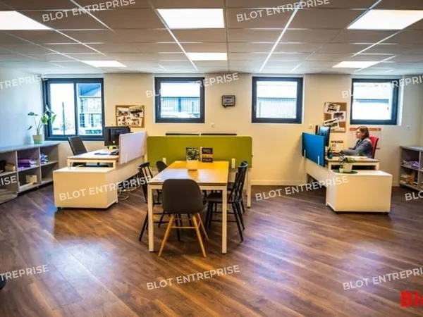 Bureaux 995 m²