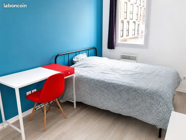 Lille. Location en coIoc. Chambre meublée idéal étudiante. Localisation privilégiée proche centre Li