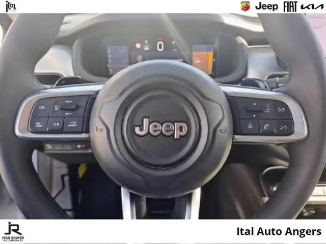 Jeep Avenger 1.2 turbo t3 110ch mhev altitude bvr6 ehybrid — photo 13