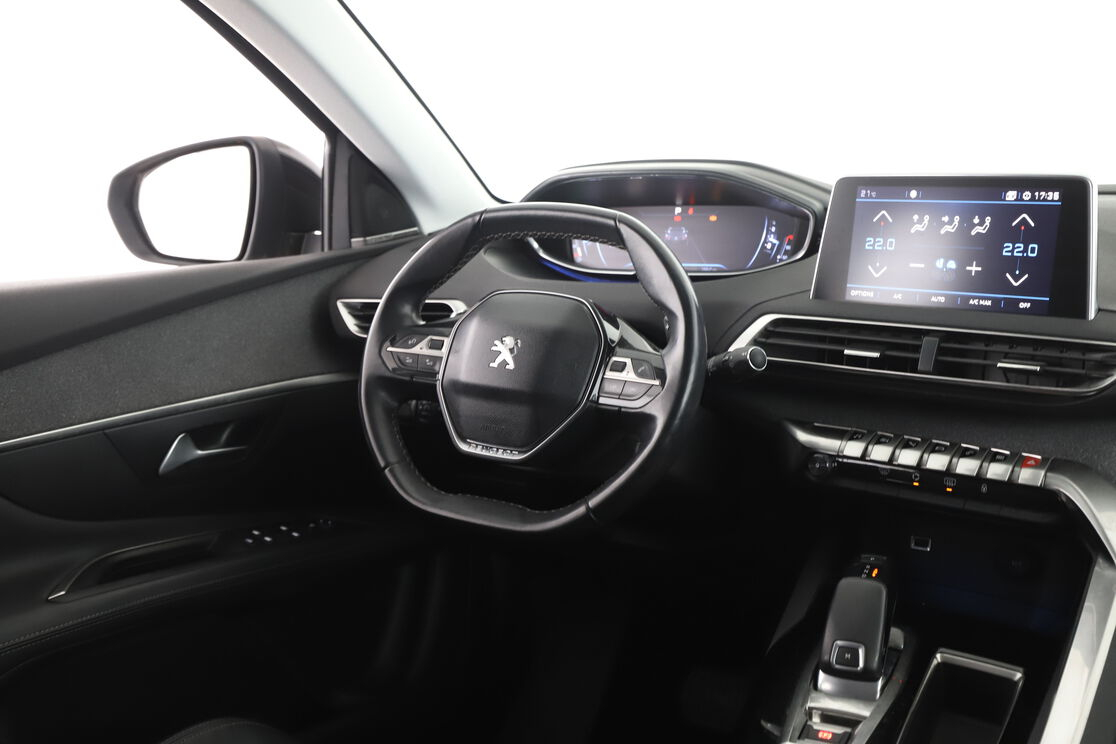 Peugeot 3008 1.6 THP Allure EAT6 — photo 12