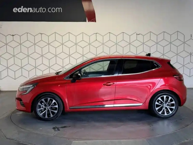 Renault Clio e-tech full hybrid 145