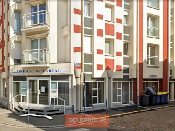 Local 18 pièces 400 m²