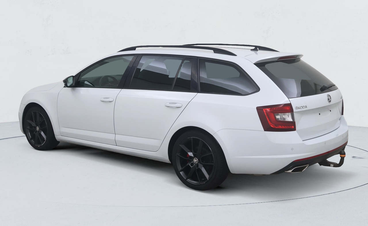 Skoda Octavia Combi — photo 2