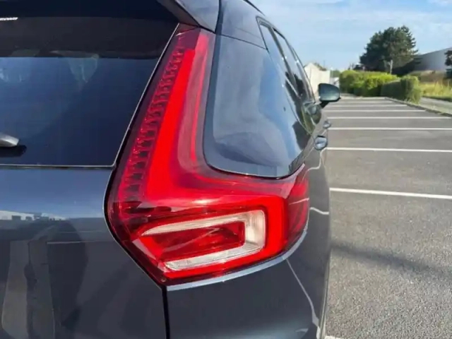 Volvo Ex40 single extended range 252ch black edition — photo 7