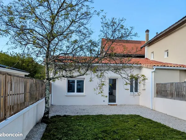 À louer • Maison avec jardin et parking • Périgueux