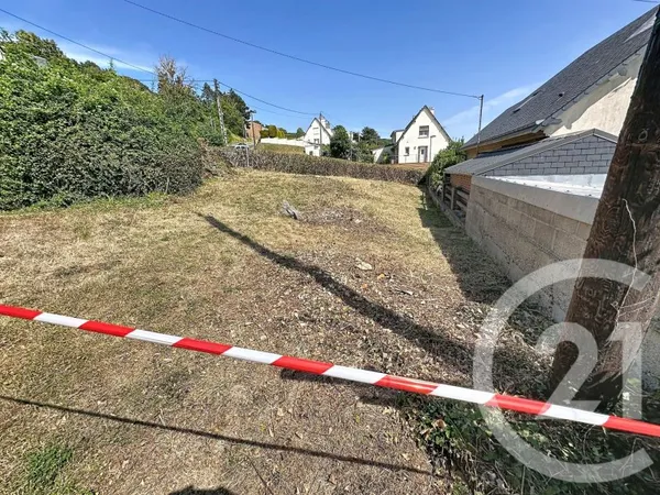 Terrain 278 m²