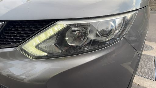 Nissan Qashqai 1.2 DIG-T 115 2WD - N-Connecta – 2015 – 100517 km – Essence – Boîte Manuelle — photo 6