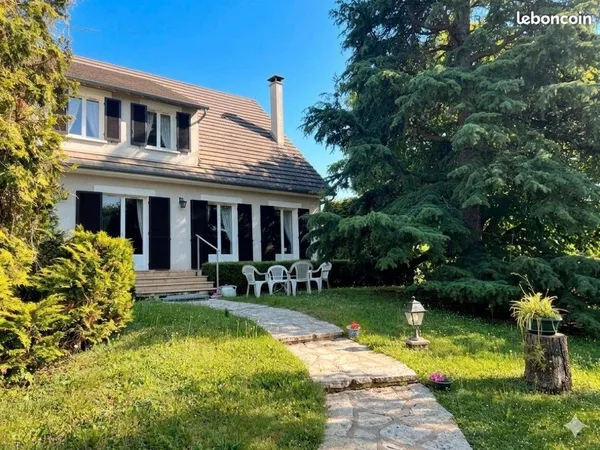 À vendre maison spacieuse