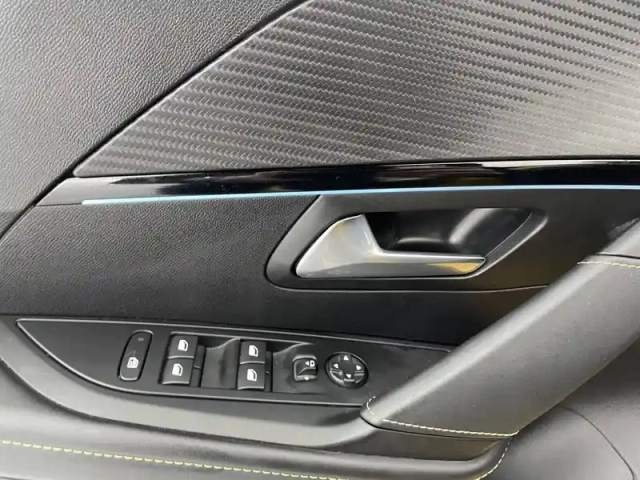 Peugeot 208 puretech 100 s&amp;s eat8 — photo 64