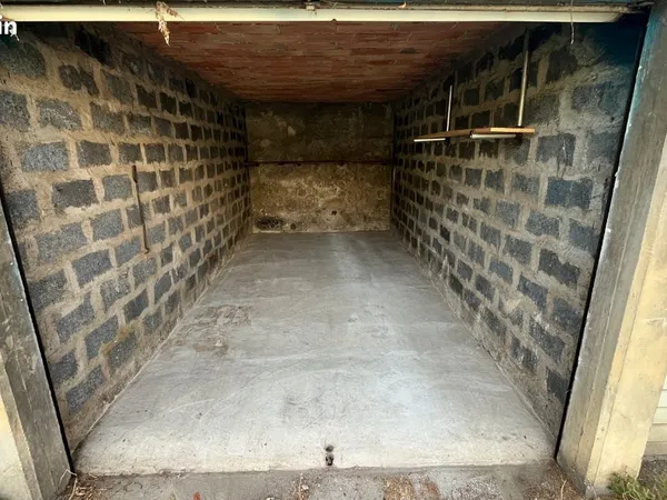 Garage box dans zone sécurisée