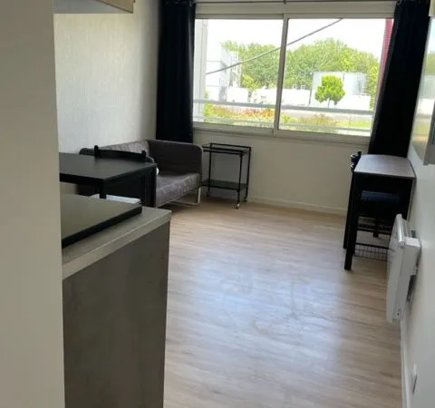 APPARTEMENT meublé de 23m² CHANTRERIE