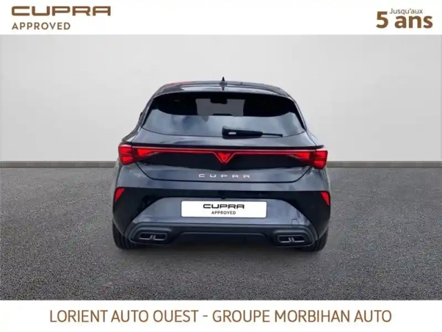 Cupra Leon 1.5 etsi hybrid 150 ch dsg7 — photo 31