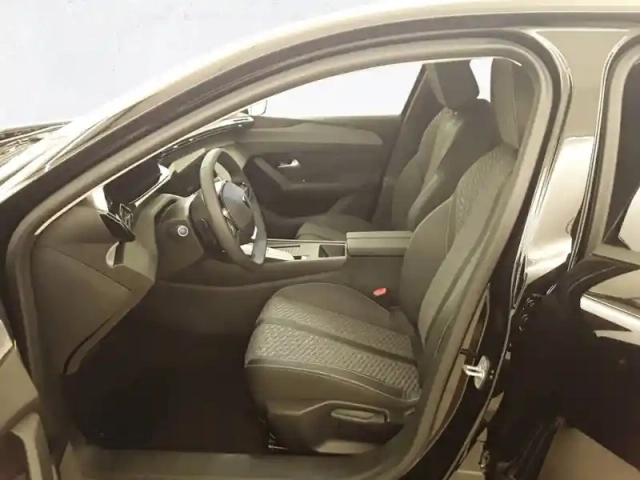 Peugeot 308 sw hybrid 145 e-dcs6 — photo 31
