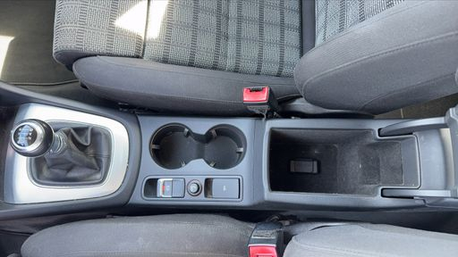 Audi Q3 2.0 TDI 140 Quattro - Ambition Luxe – 2013 – 143355 km – Diesel – Boîte Manuelle — photo 13