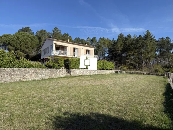 Sud Ardèche : 07110 Chassier, Agréable villa traditionnelle su