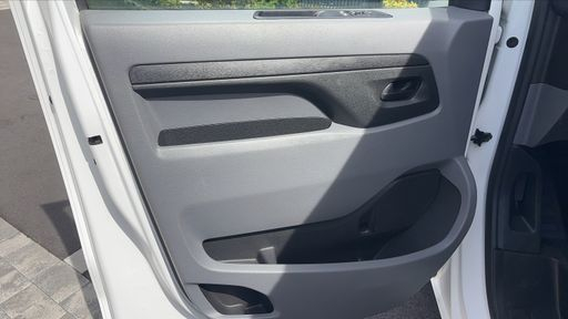 Citroen SpaceTourer 1.5 BlueHDi 100 - Feel – 2018 – 62977 km – Diesel – Boîte Manuelle — photo 46