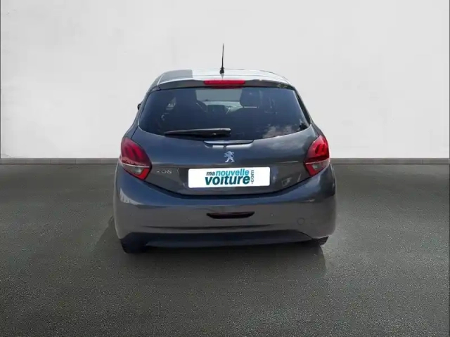 Peugeot 208 puretech 110ch s&amp;s eat6 — photo 5