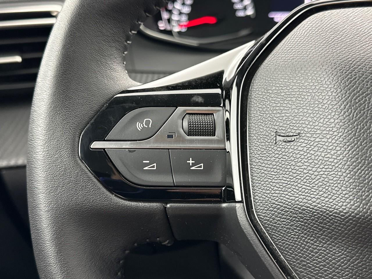 Peugeot 208 puretech 100 s&s bvm6 active pack — photo 20