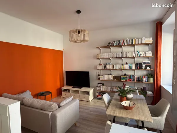 Appartement 50m2 rue piétonne