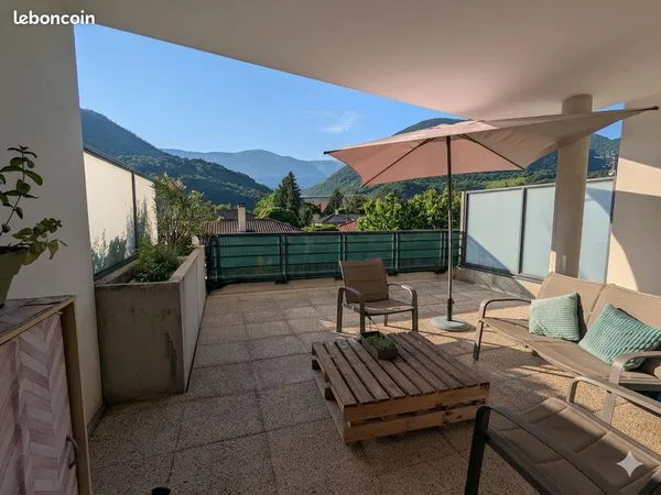 Appartement à VIF / T4 82 m² avec grande terrasse