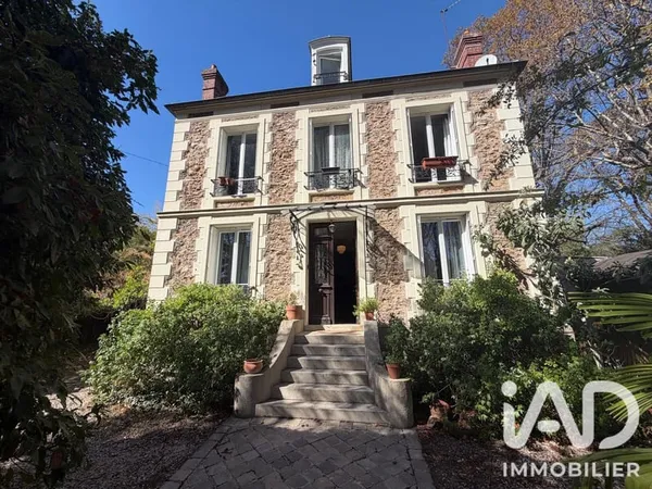 Maison 8 pièces 170 m²