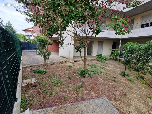 T3 RDC 57 m² - Jardin + 2 terrasses - Climatisation - Box/garage - Centre-ville