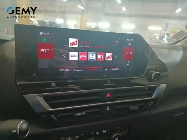 Citroën C4 puretech 130 s&amp;s eat8 — photo 19