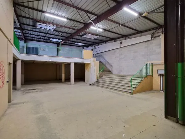 À VENDRE - BÂTIMENT 513 m²