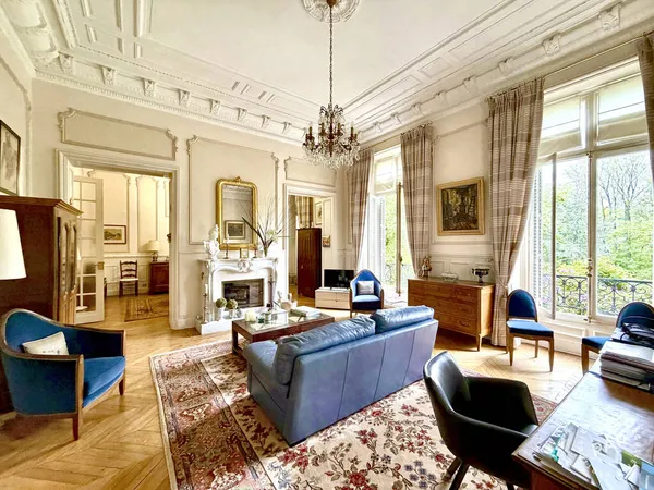 Appartement 4 pièces 152 m²