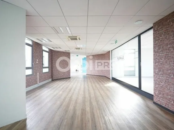 Bureaux 486 m²