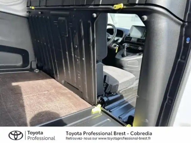Toyota Proace city medium 110 vvt-i dynamic mc23 — photo 4