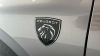Peugeot 308 1.2 PureTech 130ch S&S GT EAT8 — photo 34