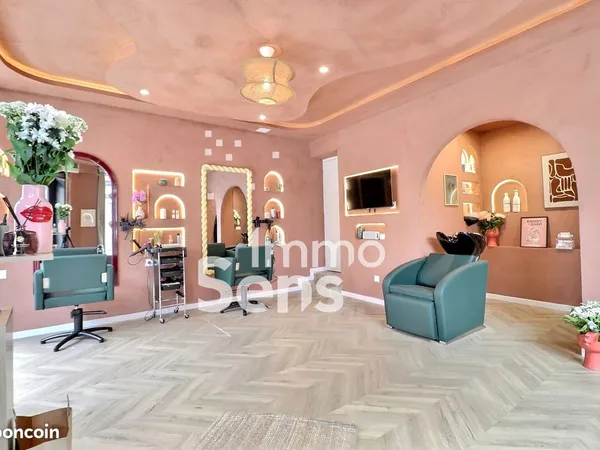 Local commercial 28 m² Lille