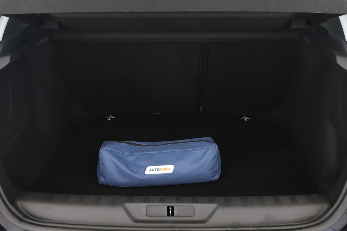 Peugeot 308 1.2 PureTech Allure — photo 16