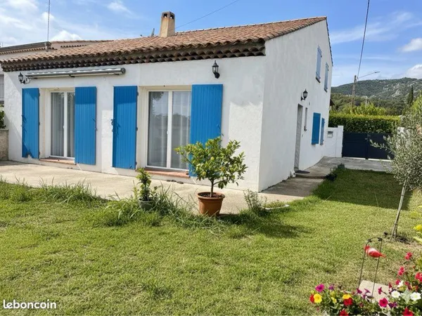 Maison familiale 135 m² - 4 chambres - Garage et jardin
