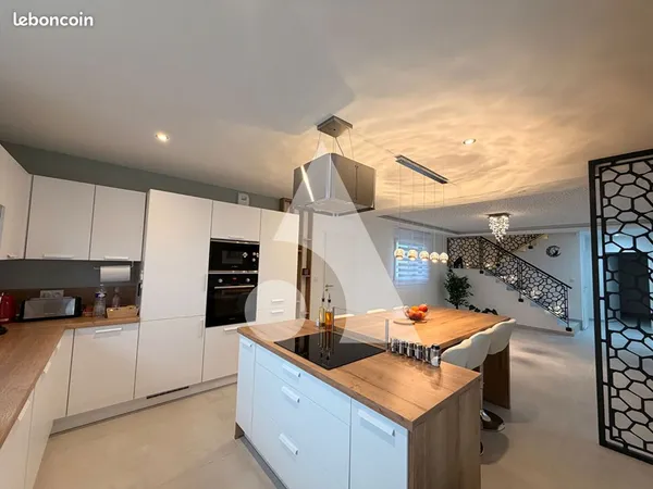 Maison 5 pièces 149 m²