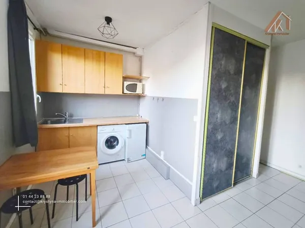 Rare ! Studio à 230 m de Paris 13e / T9 à 120 m