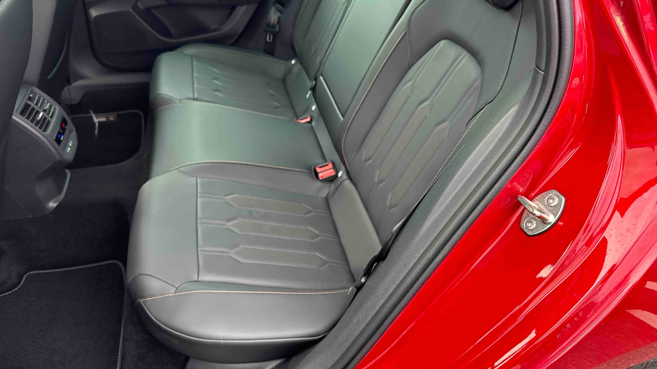 Cupra Leon 2.0 TSI 300 ch DSG7 — photo 20