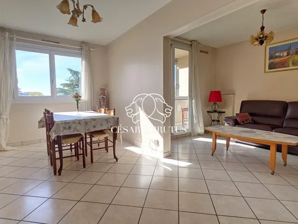 Vends t4 - 86.57 m² - Vaulx-en-Velin 69120