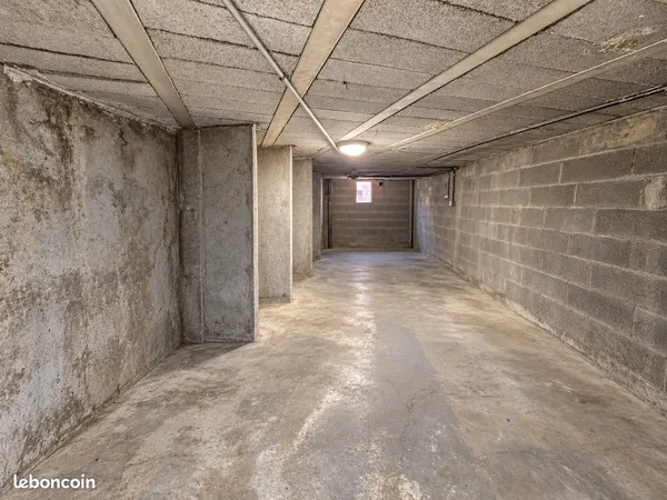 Garage 20 m² plein pieds