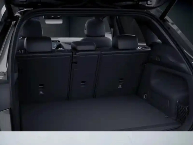 Mercedes Gla 200 d amg line — photo 9