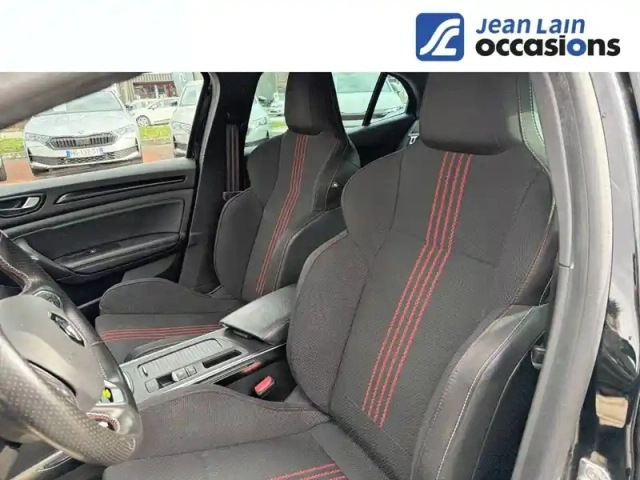 Renault Megane iv berline tce 160 edc — photo 19