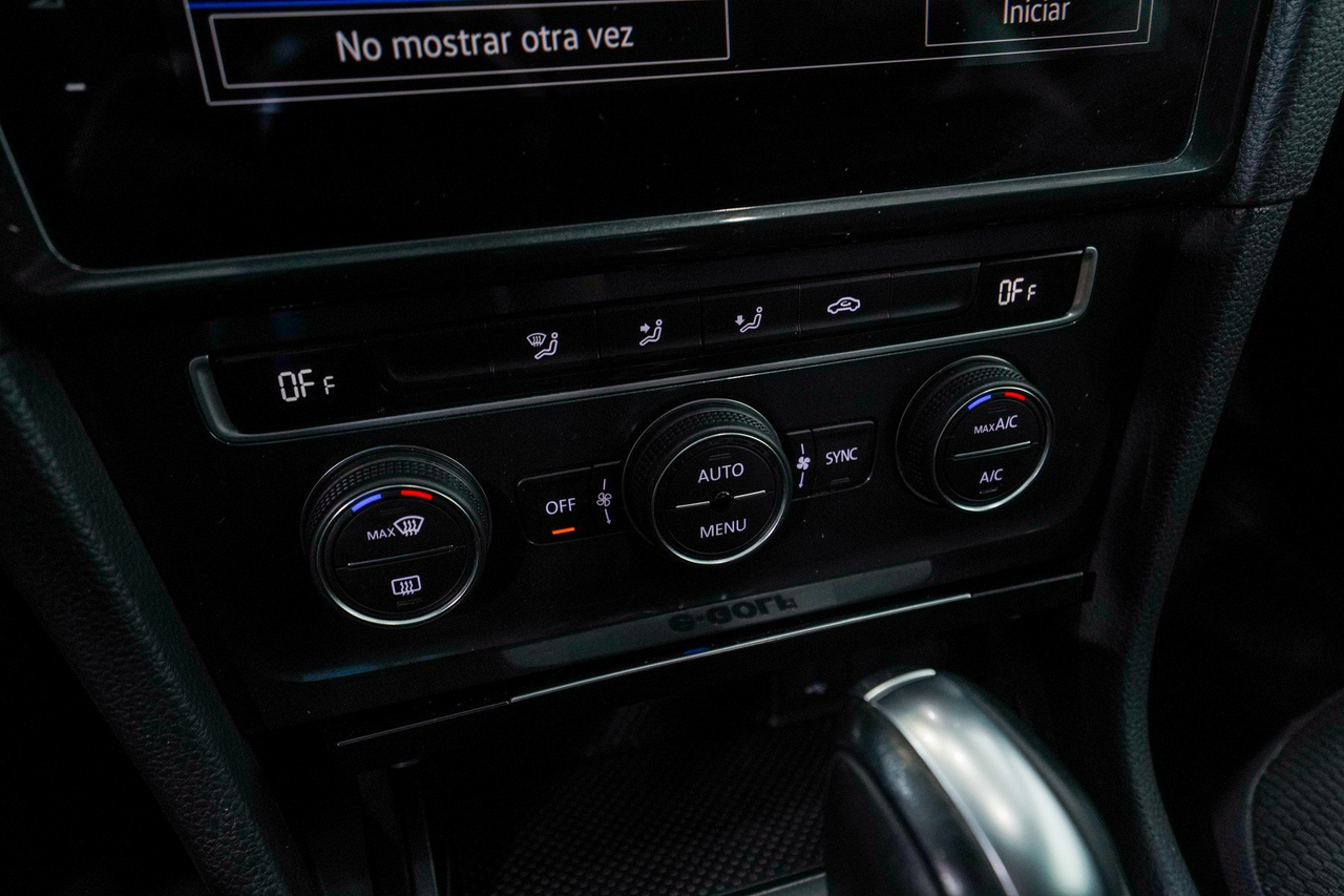 Volkswagen Golf 7 — photo 25