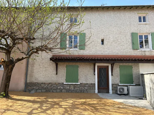 Location maison renovee 5 chambres + 1 studio independant