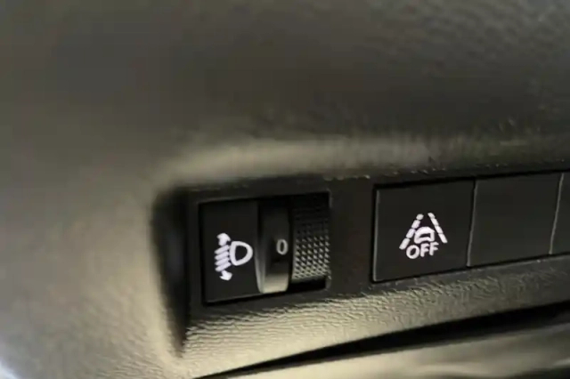 Peugeot 208 puretech 130 s&amp;s eat8 — photo 106