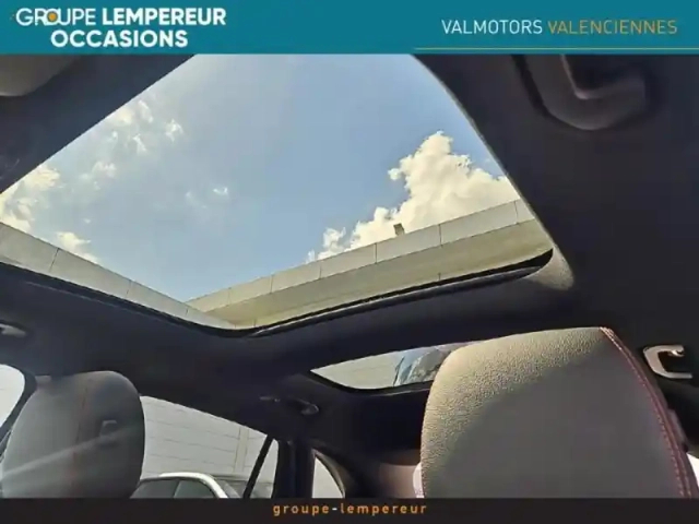 Mercedes Gla 180 d 116ch amg line 8g-dct — photo 10